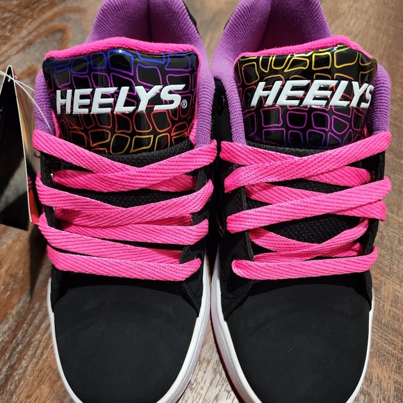 Girls Heelys in Black and Rainbow size 6, - Picture 4 of 5